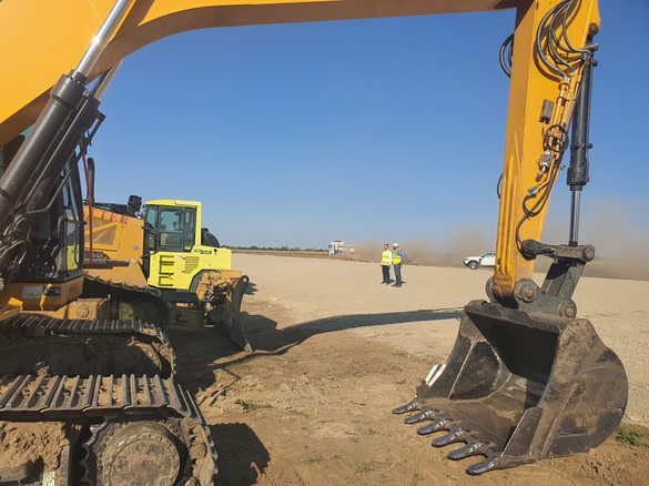 VIDEO&FOTO Peste 300 muncitori chemați la ultimul lot pe care nu se lucra la Autostrada Bucureștiului