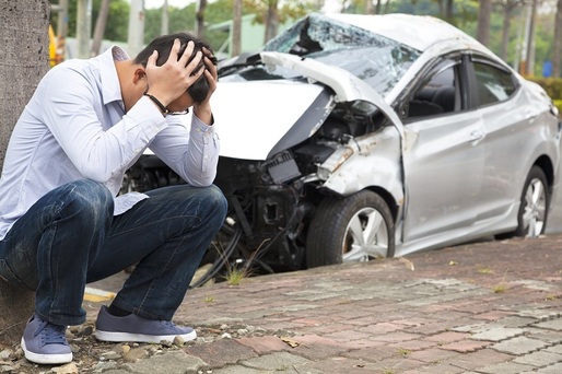 Permisul auto nu va mai fi eliberat decât celor care au absolvit la școală cel puțin 11 clase