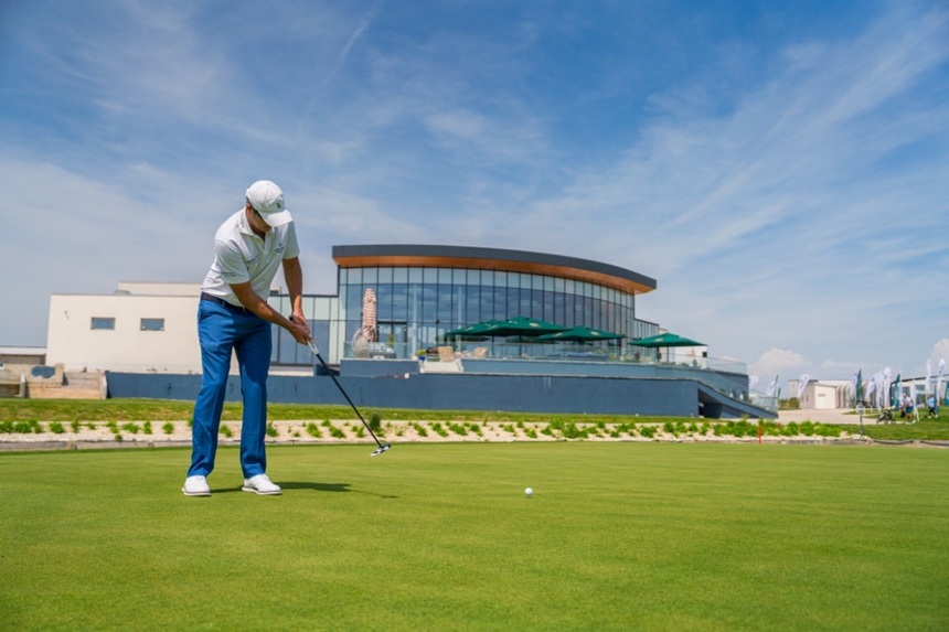 https://i0.1616.ro/media/2/2701/33613/22041854/3/national-golf-country-club-2.jpg