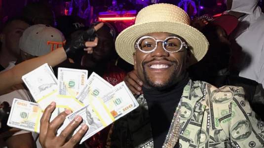 VIDEO | Floyd Mayweather revine anul acesta! Suma astronomică pentru care se va bate campionul din box